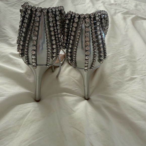 Badgley Mischka Silver Embellished Heels - Picture 3 of 7